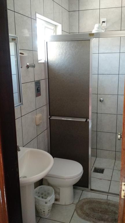 Dormitorio Canarinho Goiânia Eksteriør billede